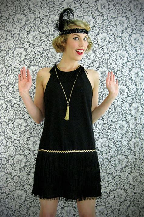 easy flapper costume|More.